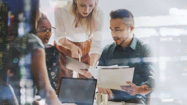 outil plm numérique collaboration équipe