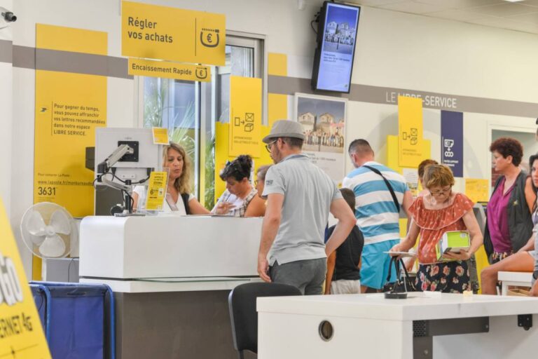 Pour quelles démarches devez-vous obligatoirement vous rendre dans un bureau de poste ?